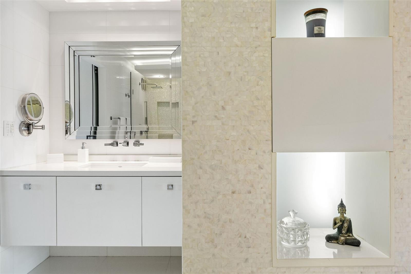 GALLERY PLAZA - Residential