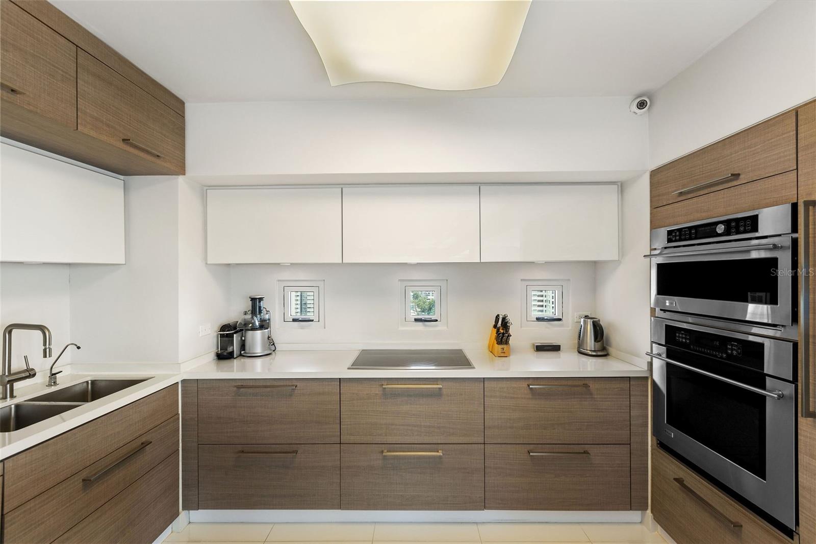 GALLERY PLAZA - Residential