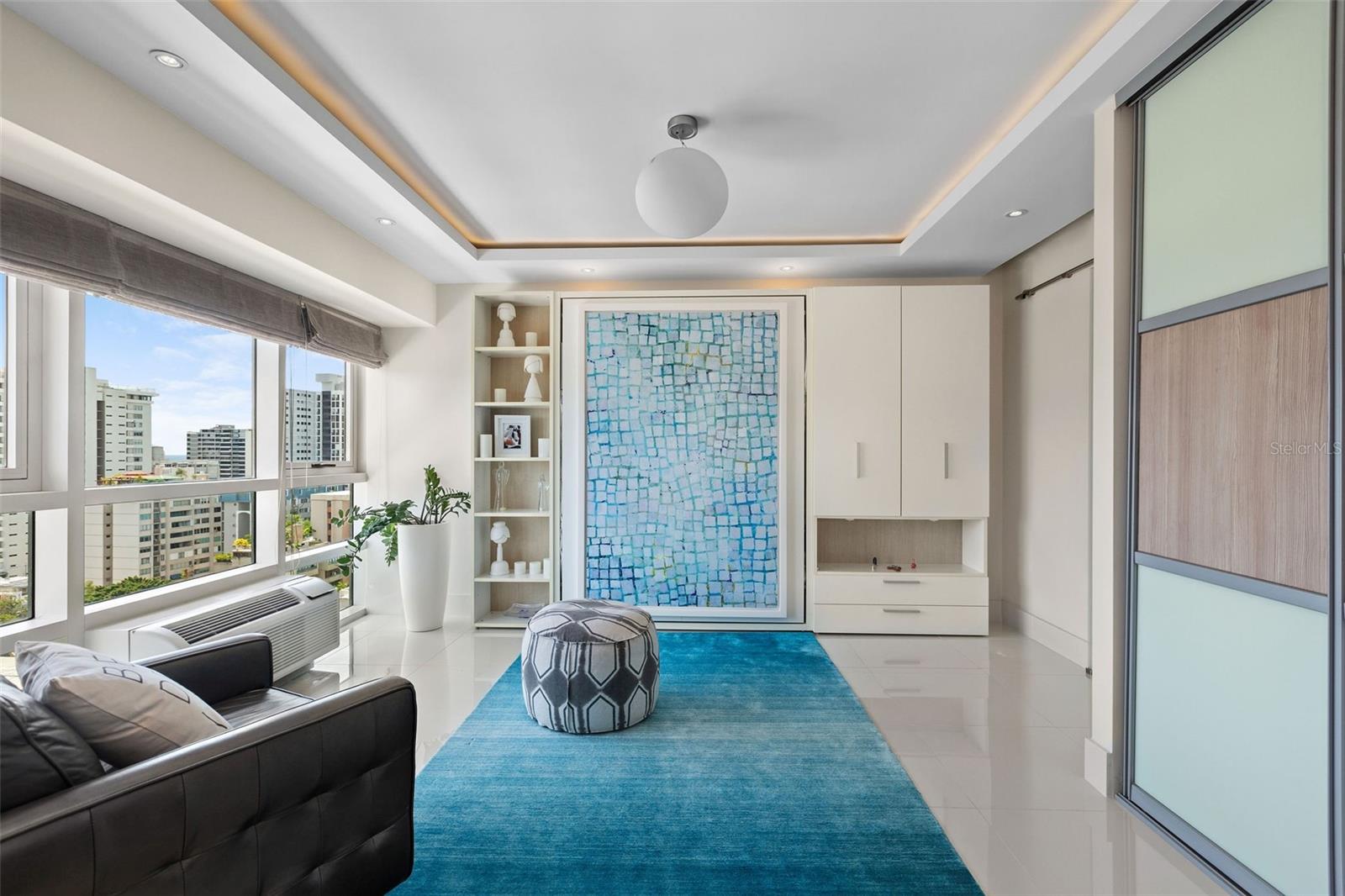 GALLERY PLAZA - Residential