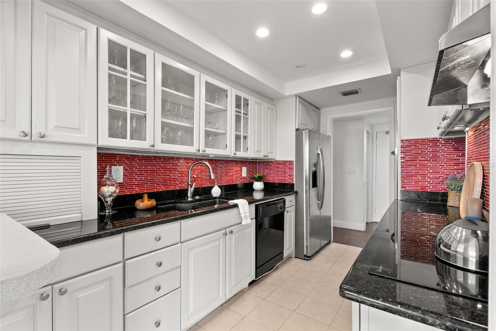 PIERCE 100 CONDO - Residential