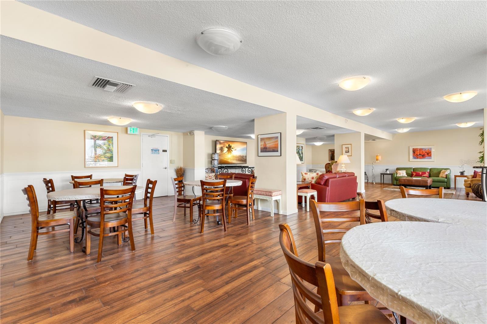 PIERCE 100 CONDO - Residential