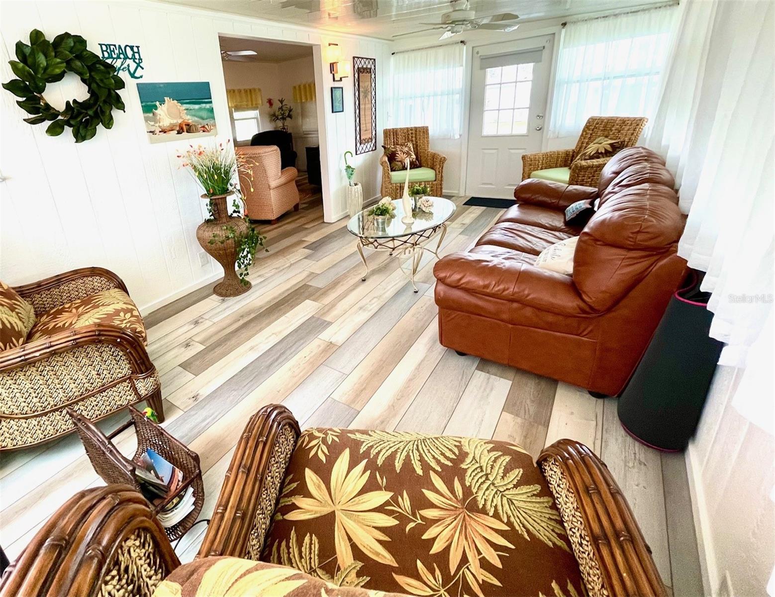 THUNDERBIRD MOBILE HOMES - Residential