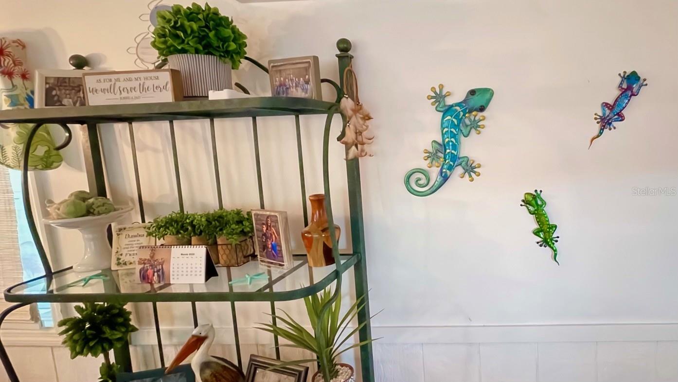 THUNDERBIRD MOBILE HOMES - Residential