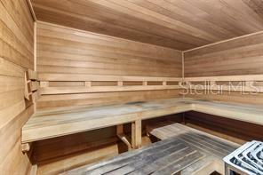 COVE CAY VILLAGE - Residential