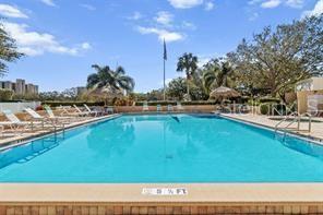 COVE CAY VILLAGE - Residential