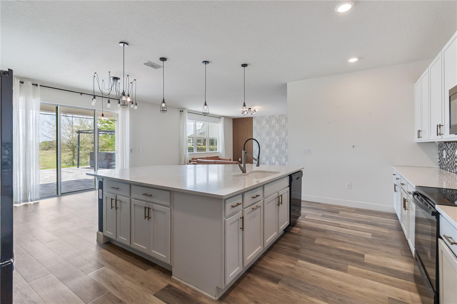 ORCHARD PK/STILLWATER XING PH - Residential