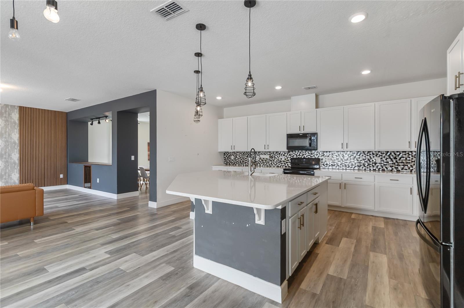 ORCHARD PK/STILLWATER XING PH - Residential