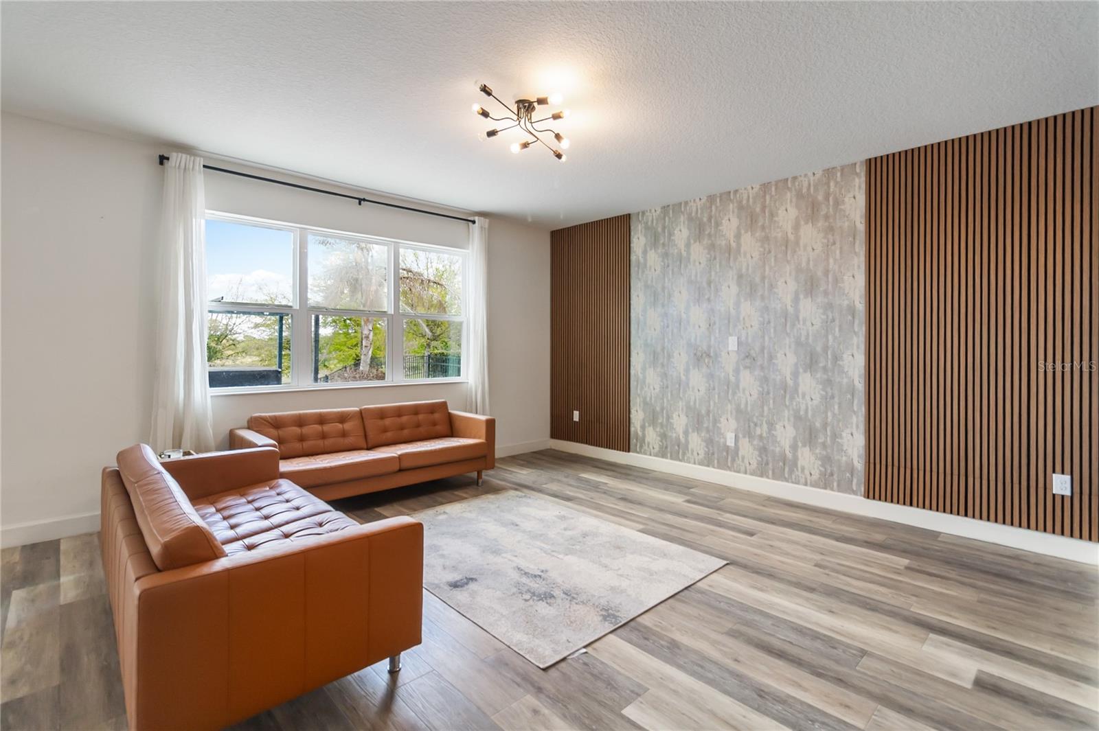 ORCHARD PK/STILLWATER XING PH - Residential