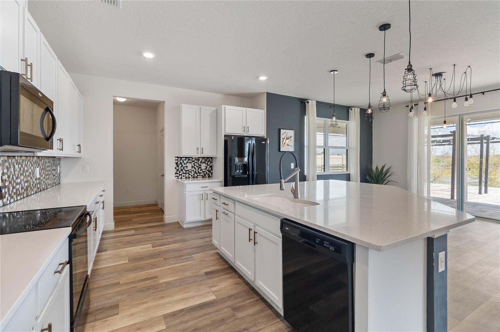 ORCHARD PK/STILLWATER XING PH - Residential