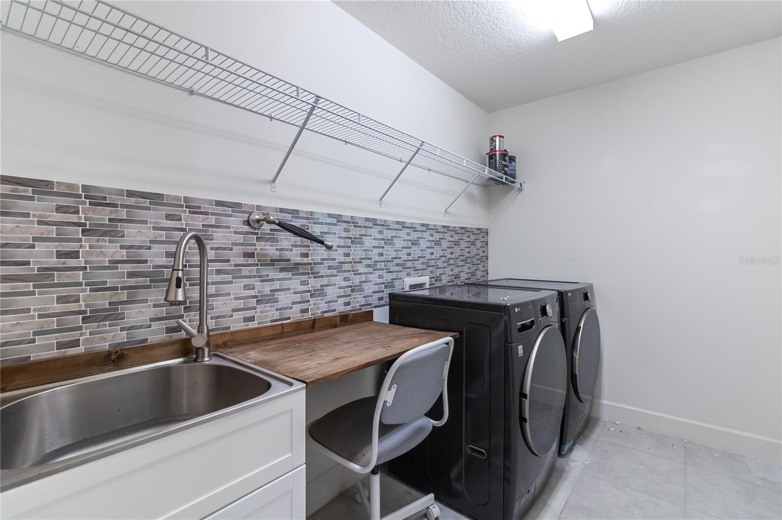 ORCHARD PK/STILLWATER XING PH - Residential