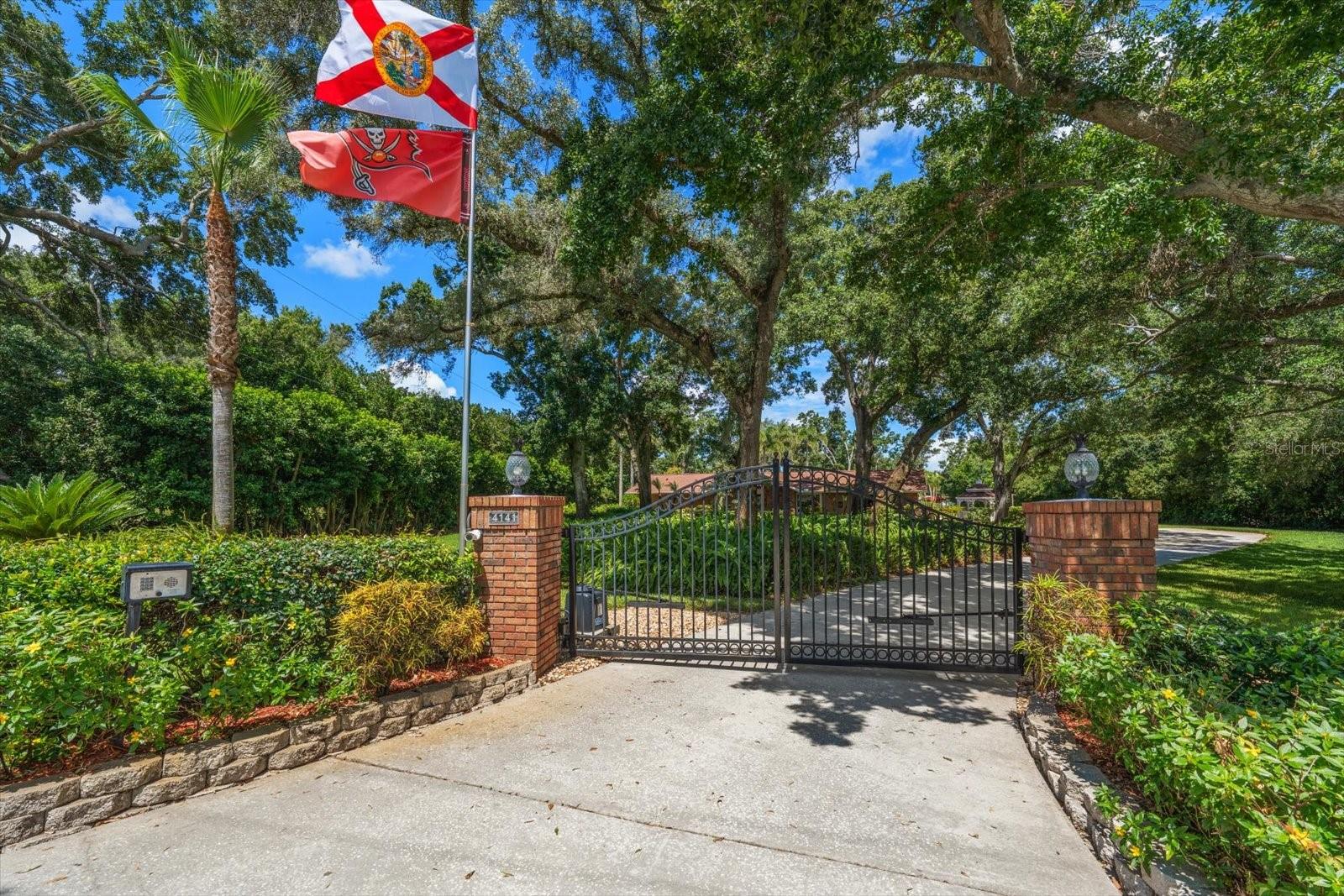 4141 WINDING WILLOW DRIVE