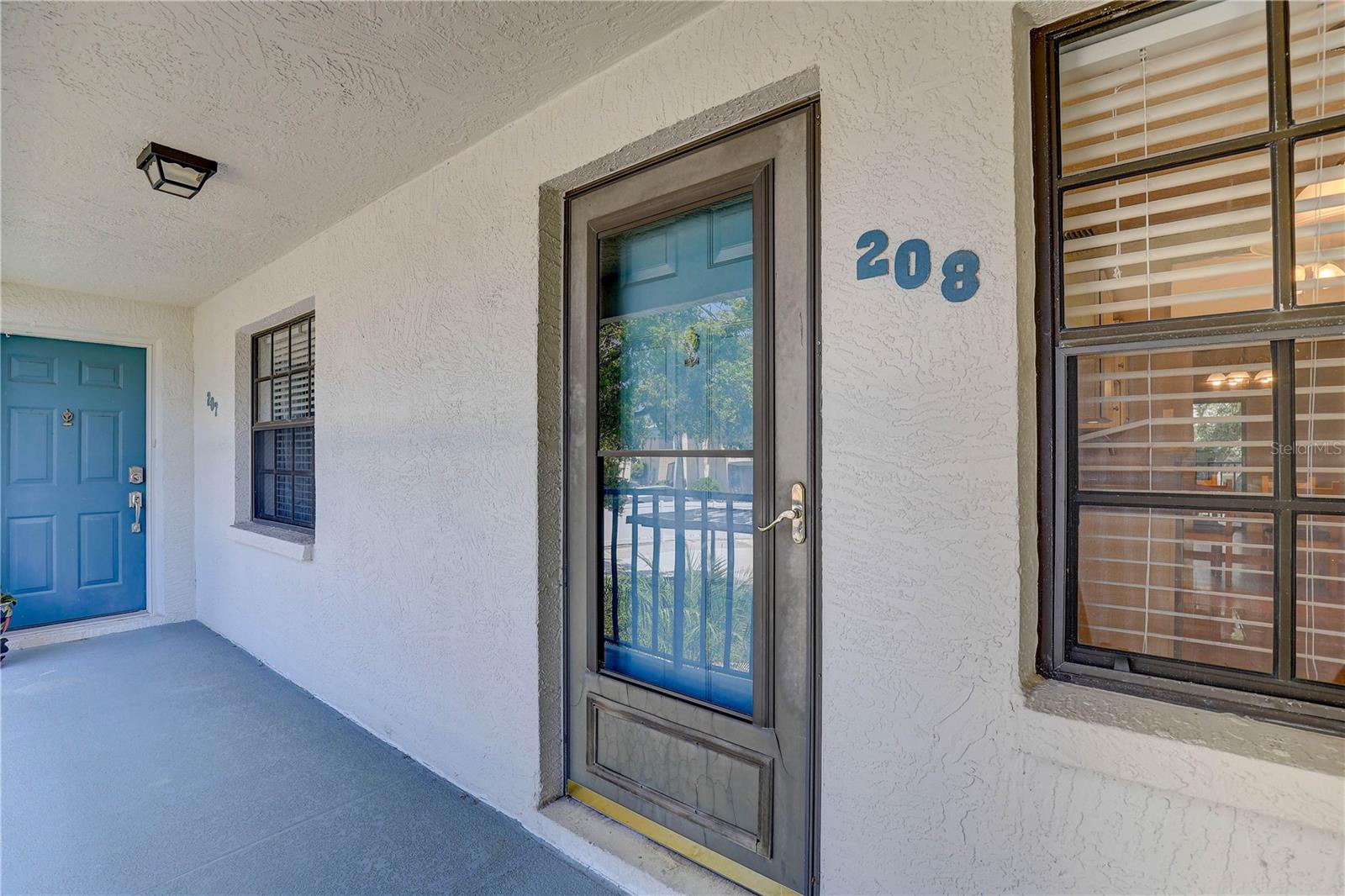 11800 PARK BOULEVARD 208