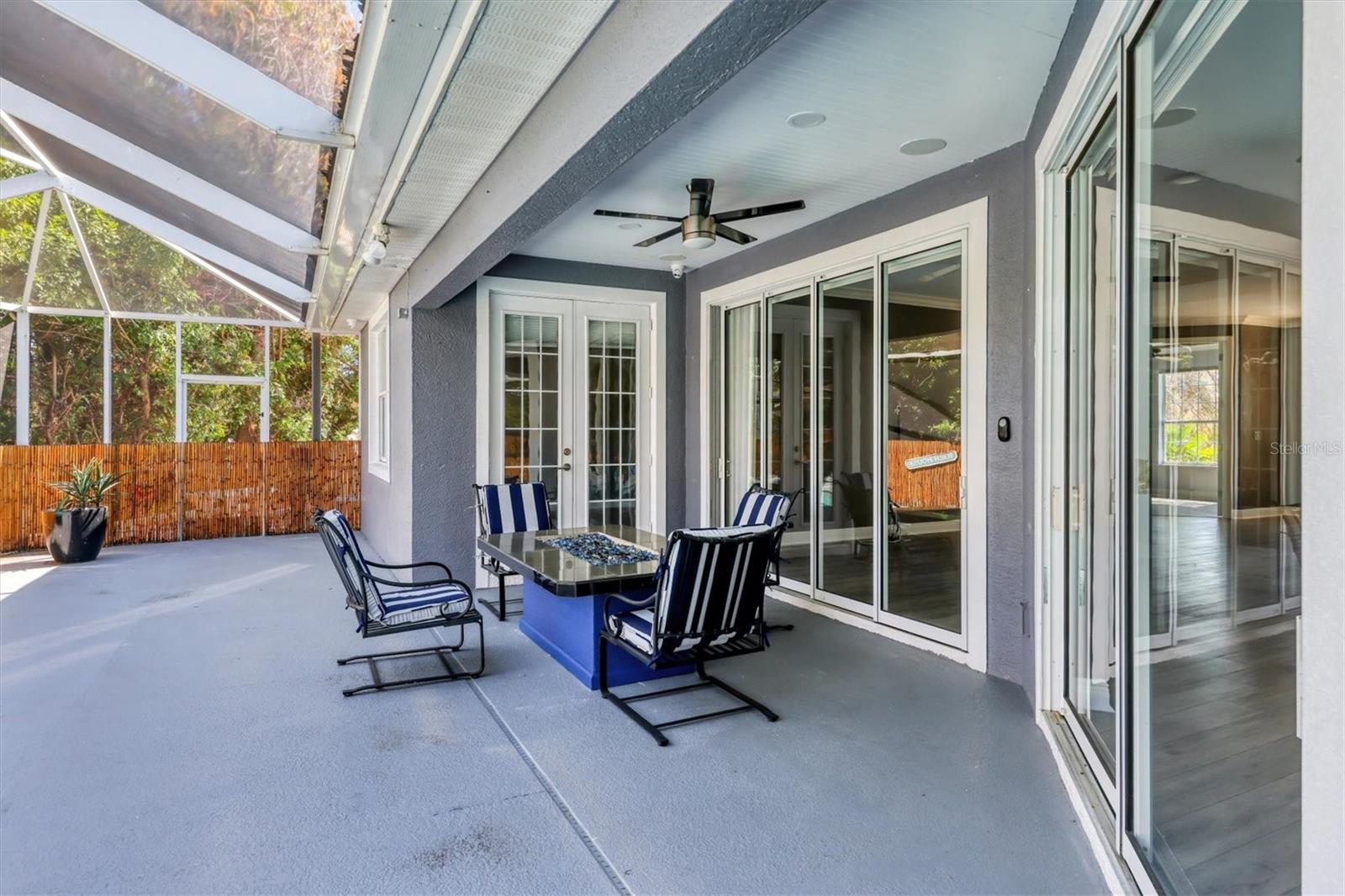 LAUREL WOODLANDS - Residential Lease