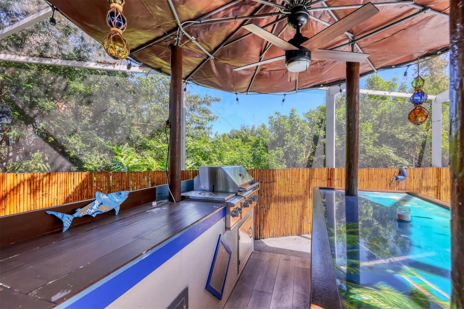 LAUREL WOODLANDS - Residential Lease