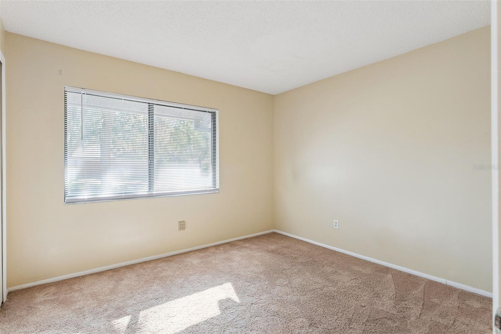 HIDDEN LAKE VILLAS PH 1 - Residential