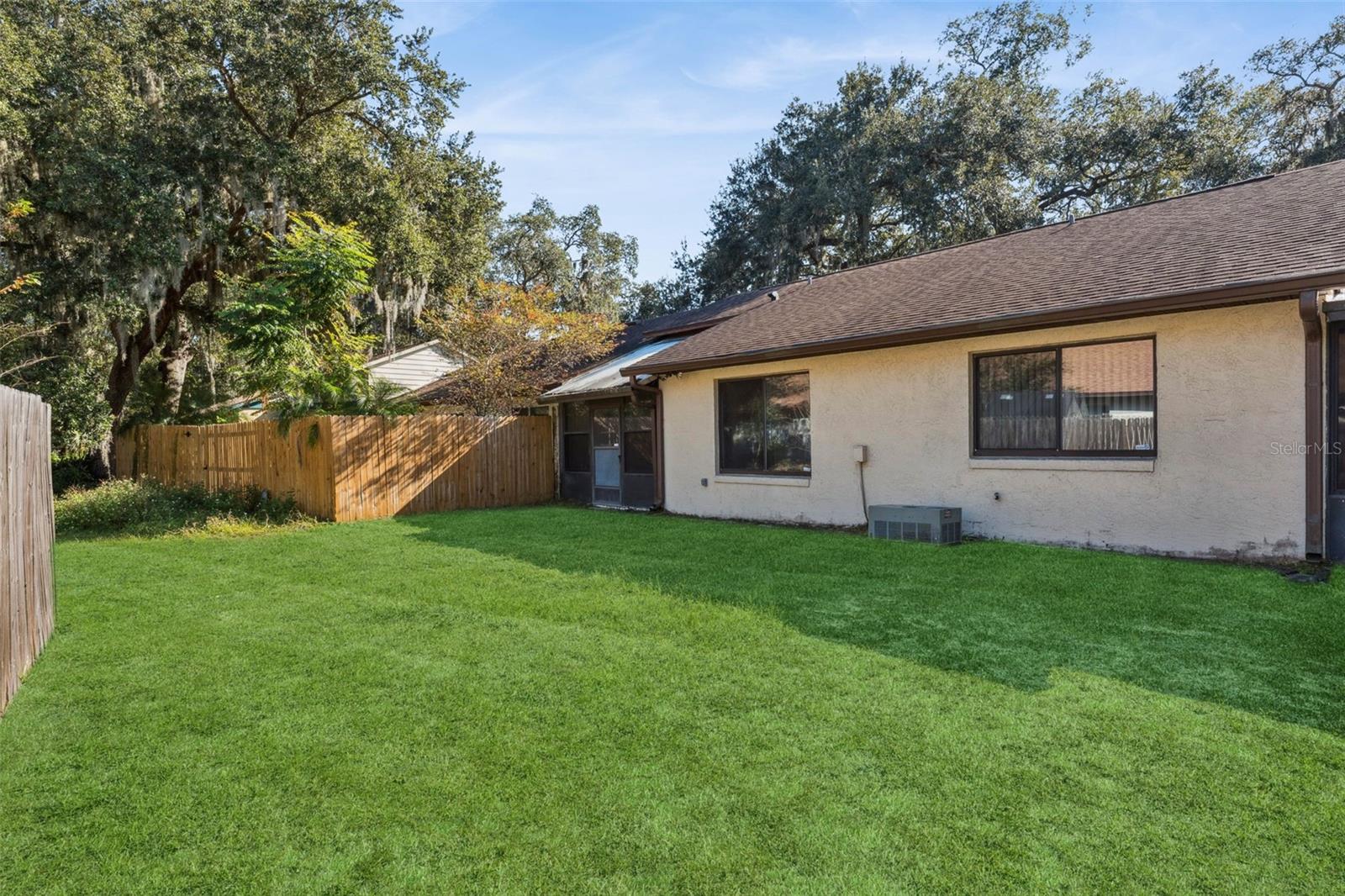 HIDDEN LAKE VILLAS PH 1 - Residential