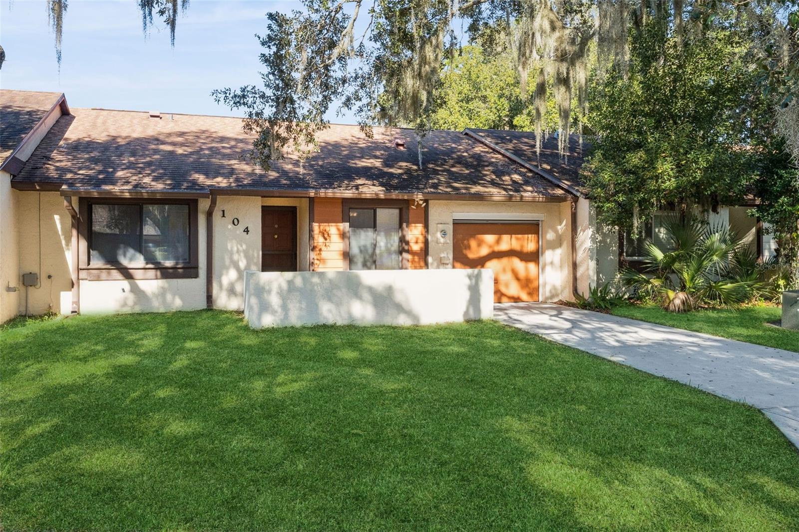 HIDDEN LAKE VILLAS PH 1 - Residential