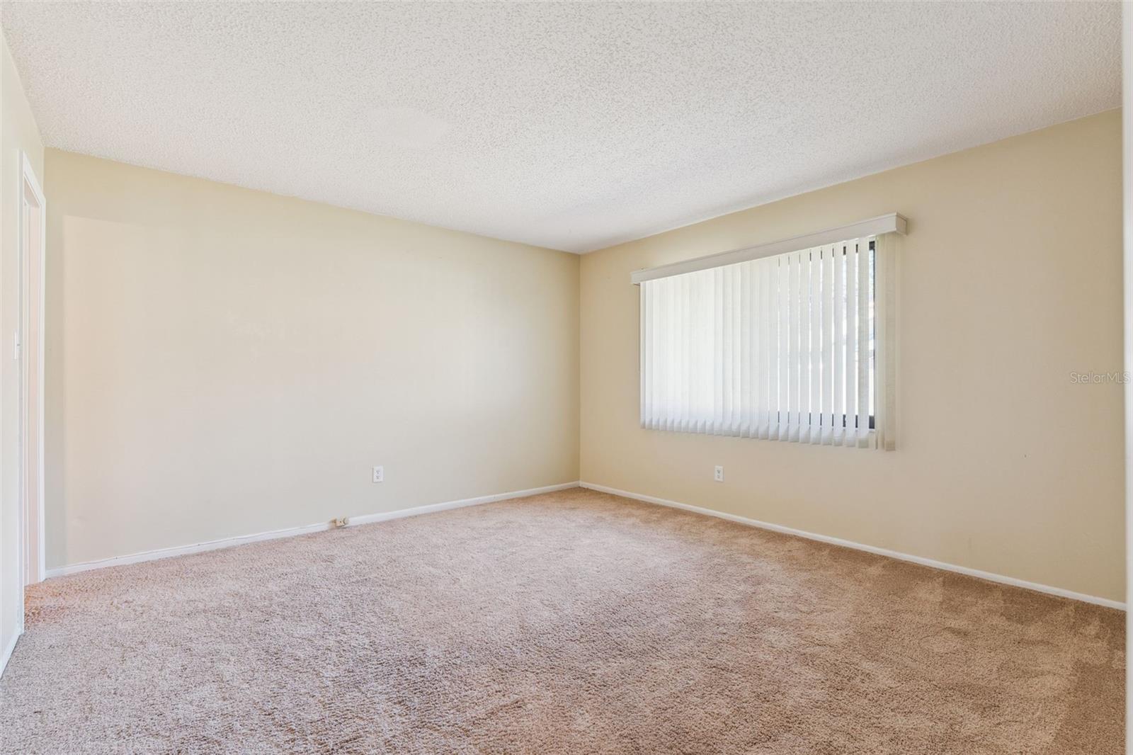 HIDDEN LAKE VILLAS PH 1 - Residential