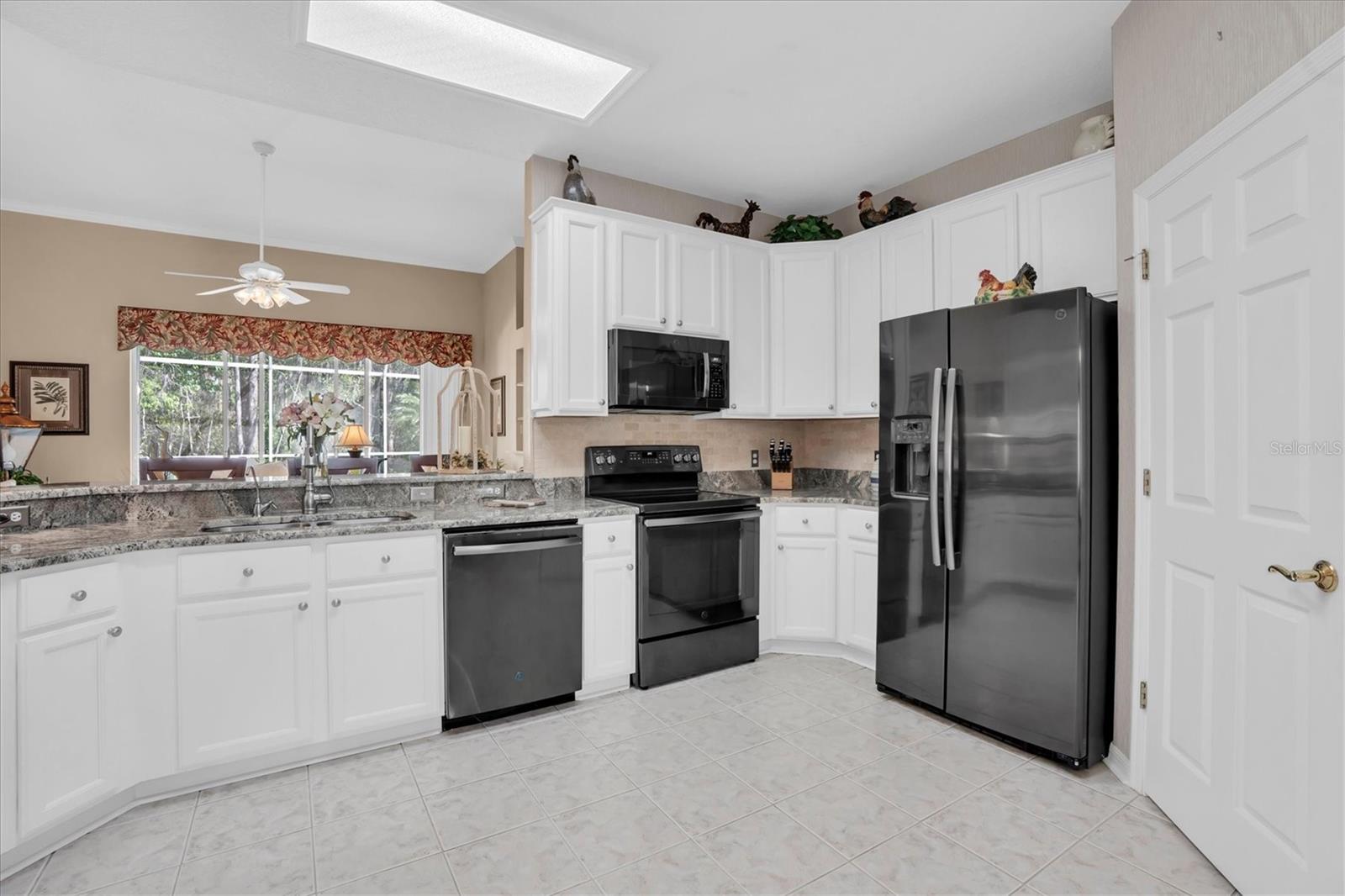 TRINITY OAKS SOUTH - Residential