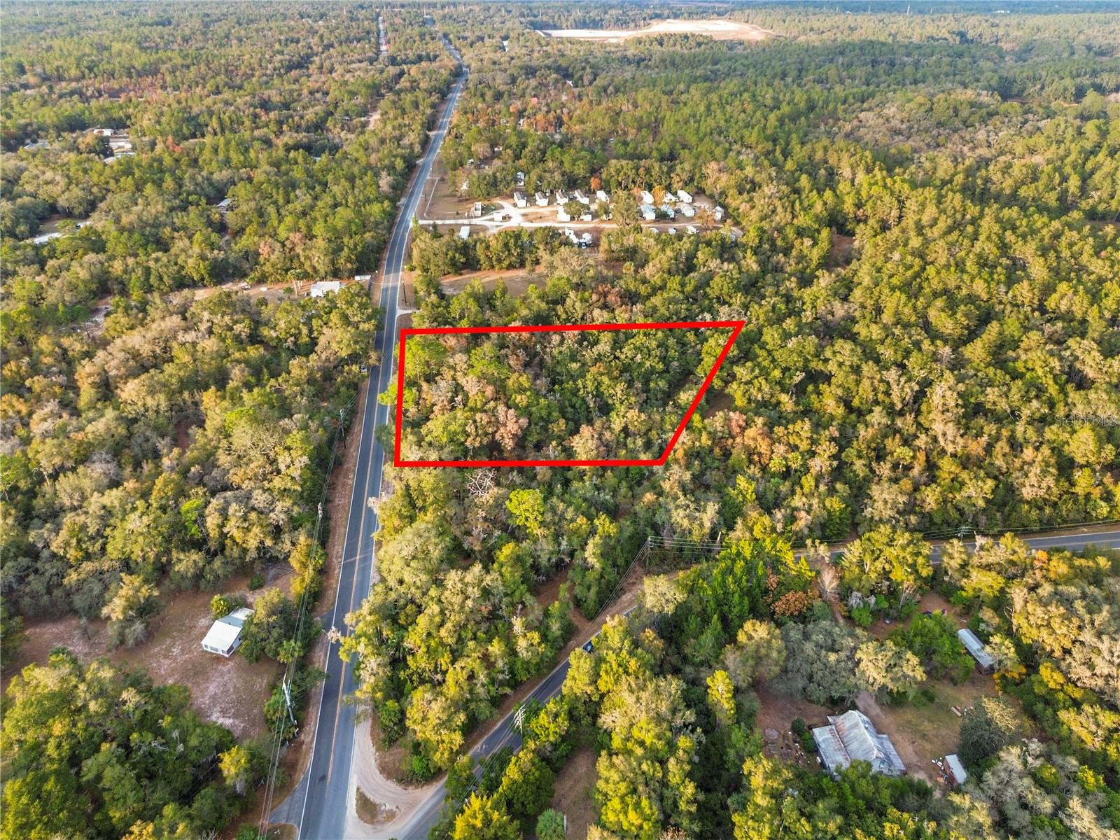 INTERLACHEN LAKES ESTATES - Land