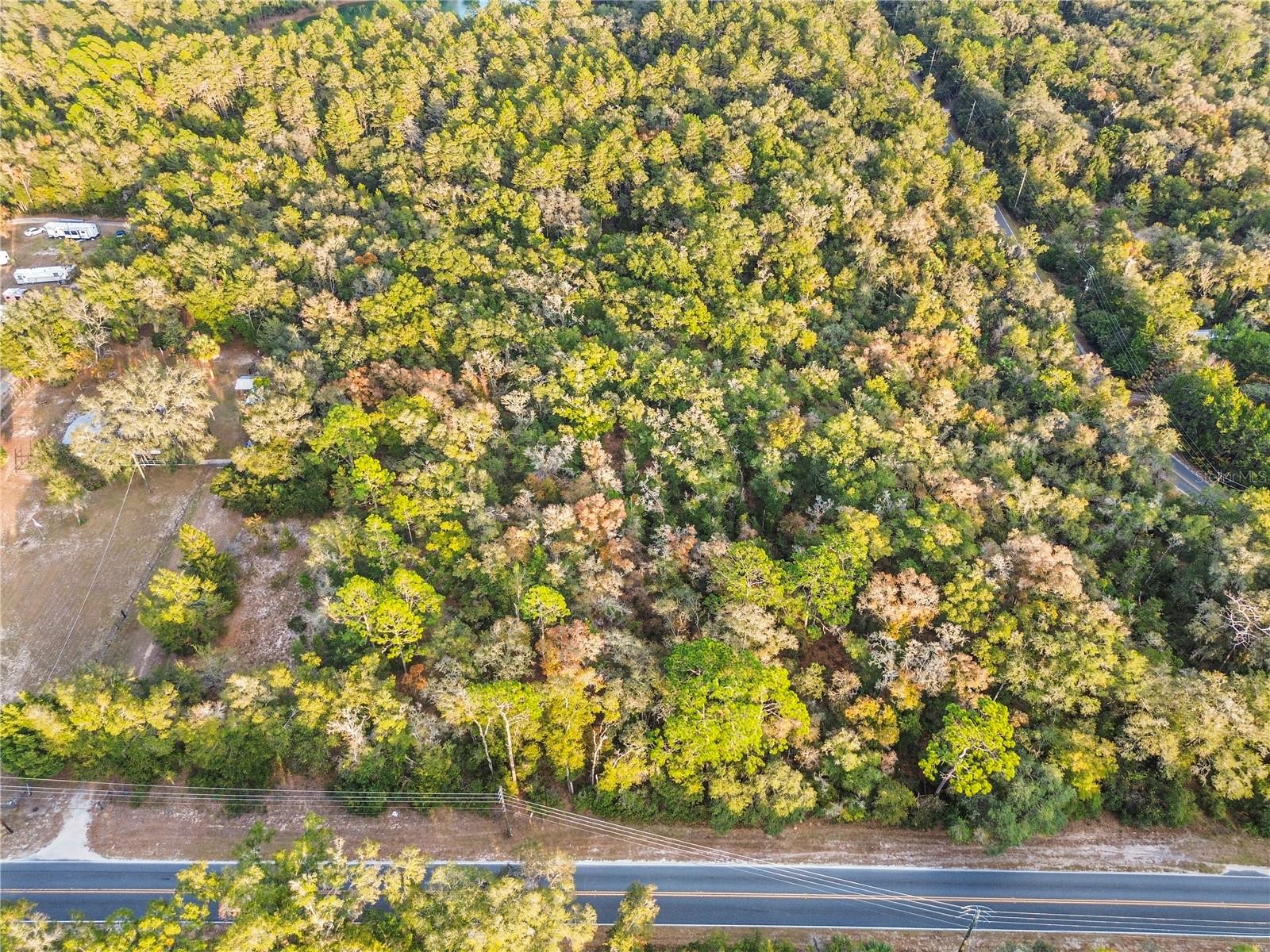 INTERLACHEN LAKES ESTATES - Land