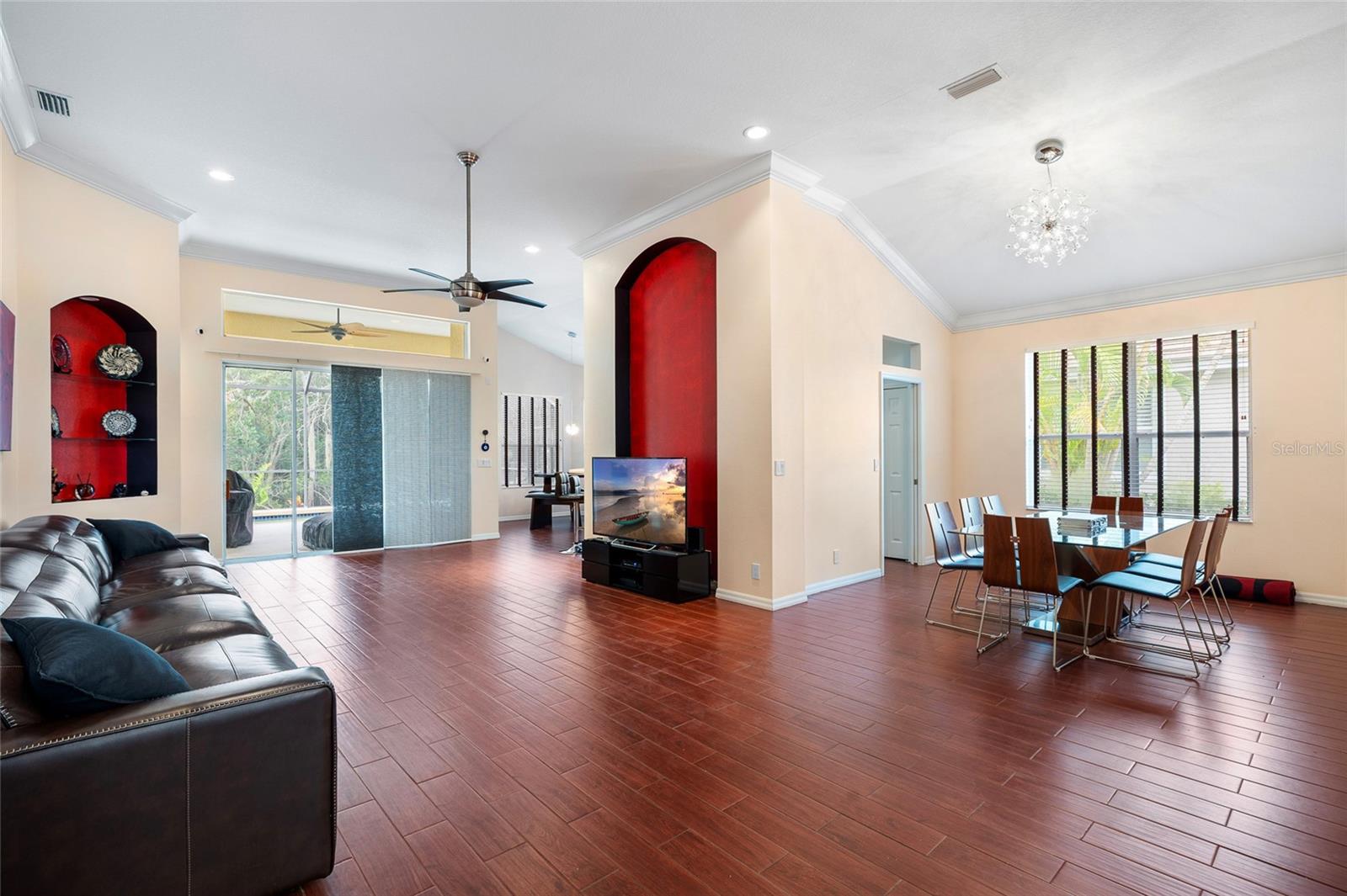 LAKEWOOD RANCH COUNTRY CLUB - Residential