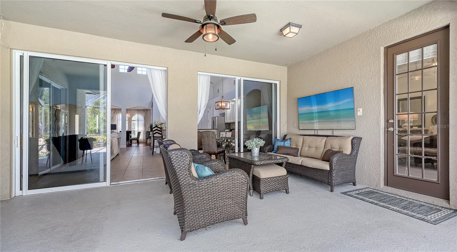 UNIVERSITY PLACE - Residential