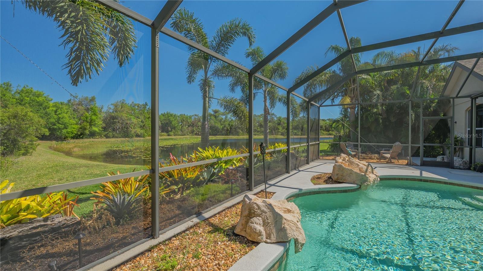 UNIVERSITY PLACE - Residential