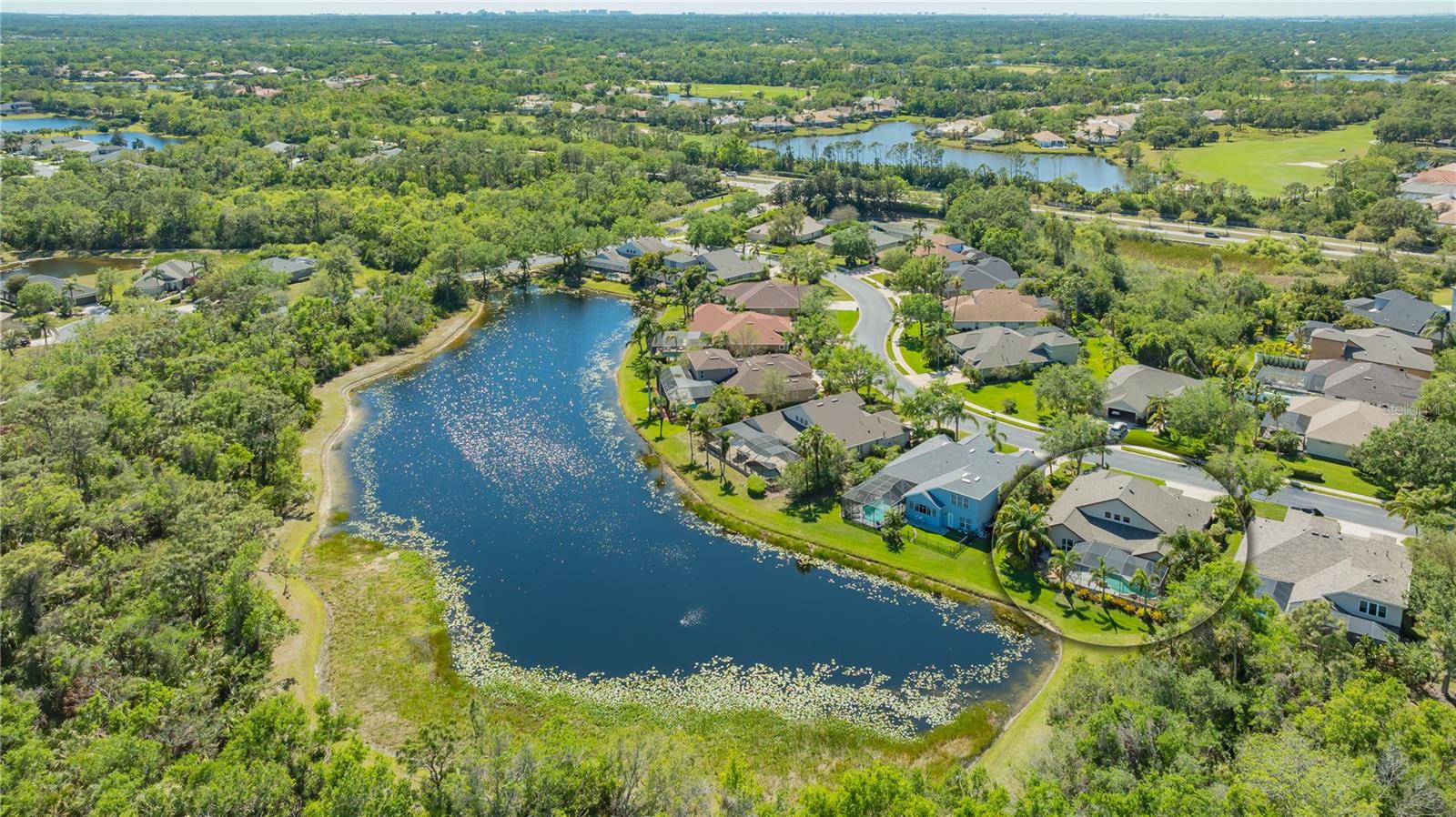 UNIVERSITY PLACE - Residential