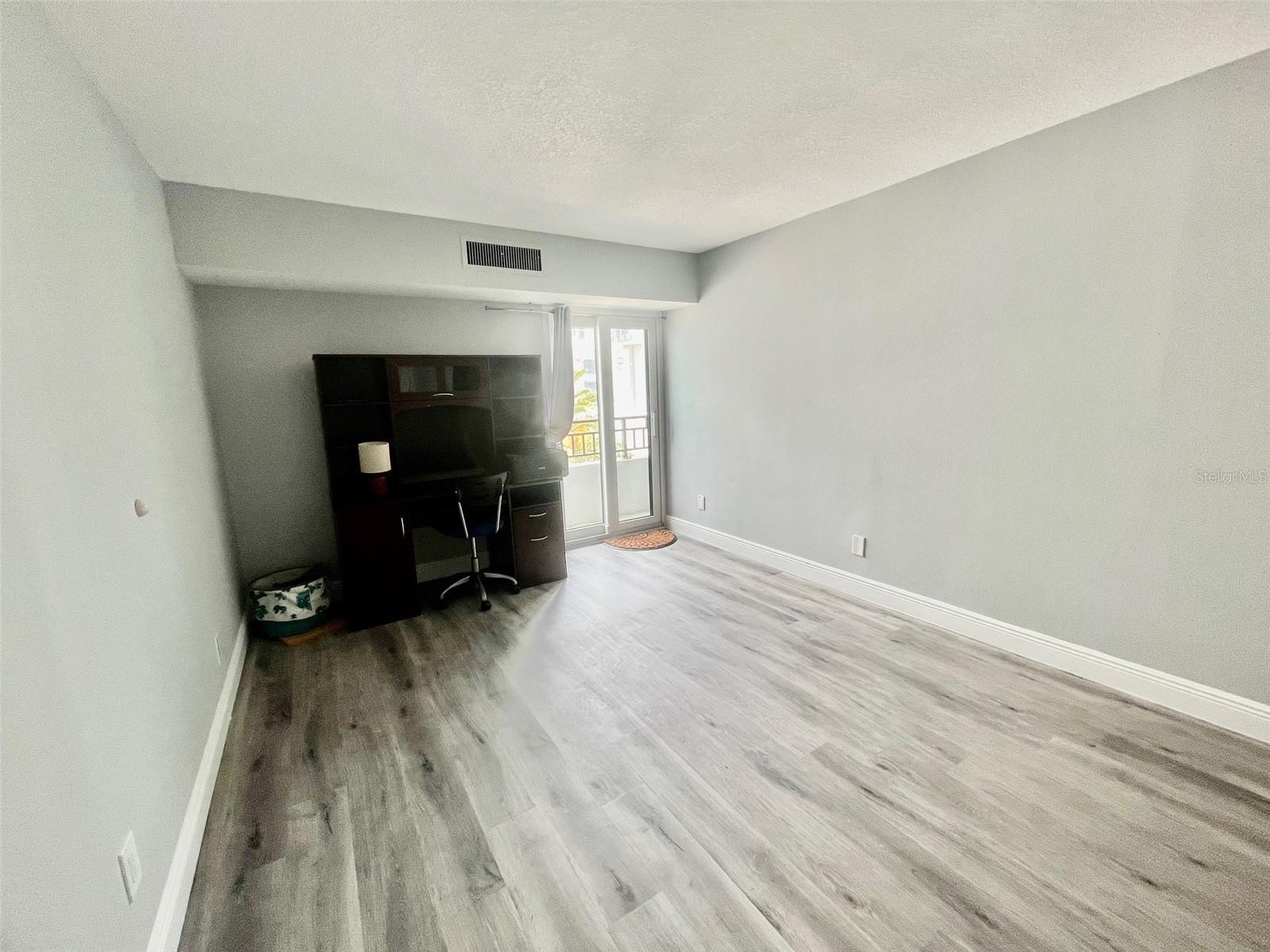CLEARWATER POINT 7 TENNIS - Residential