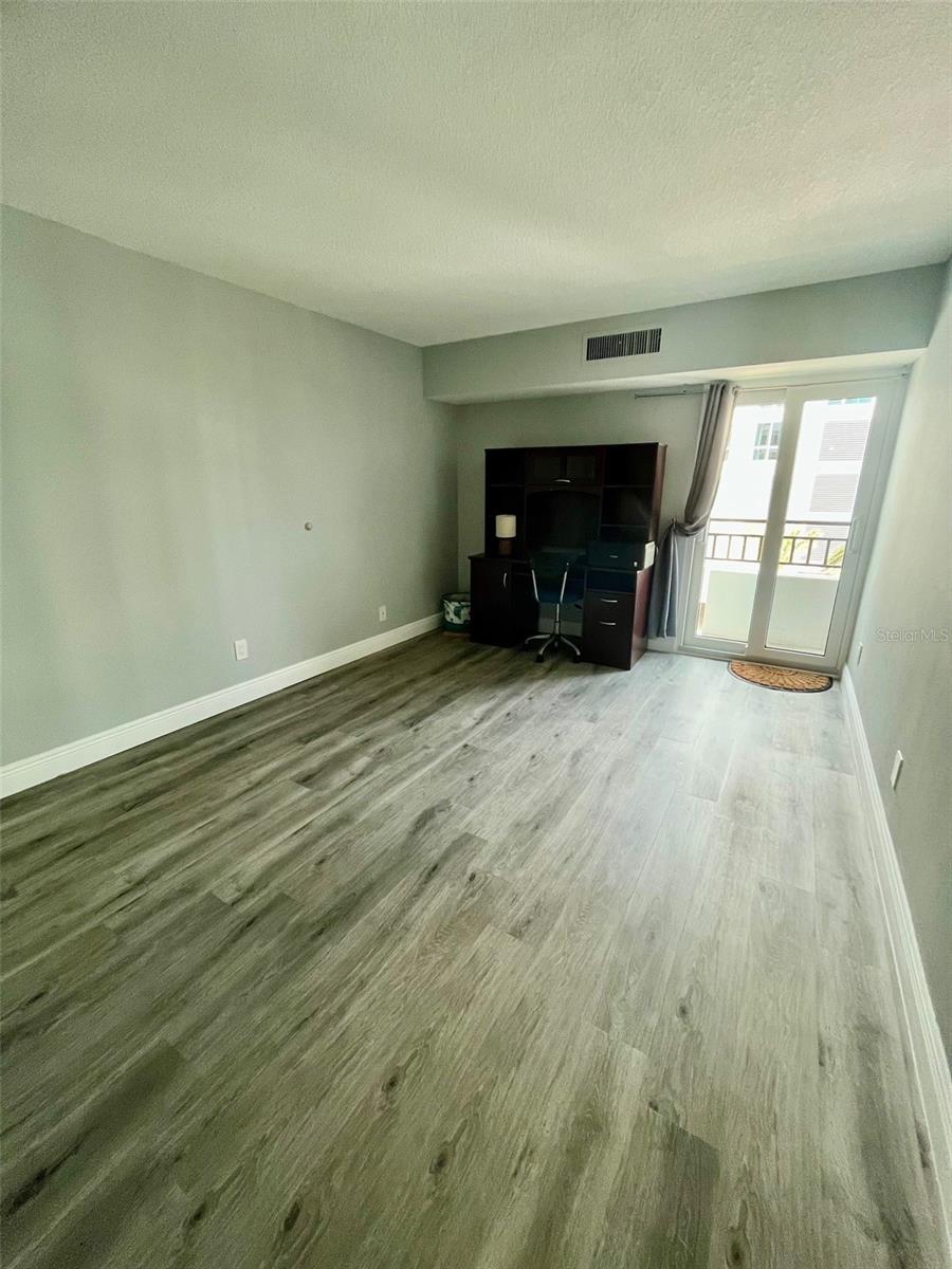 CLEARWATER POINT 7 TENNIS - Residential