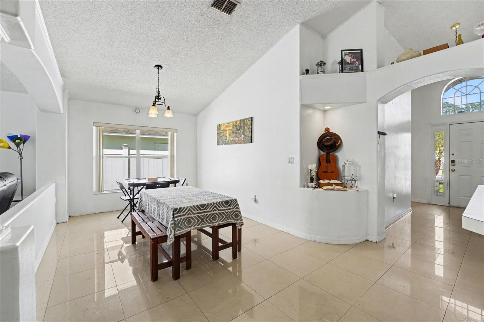 EAGLE POINTE - Residential