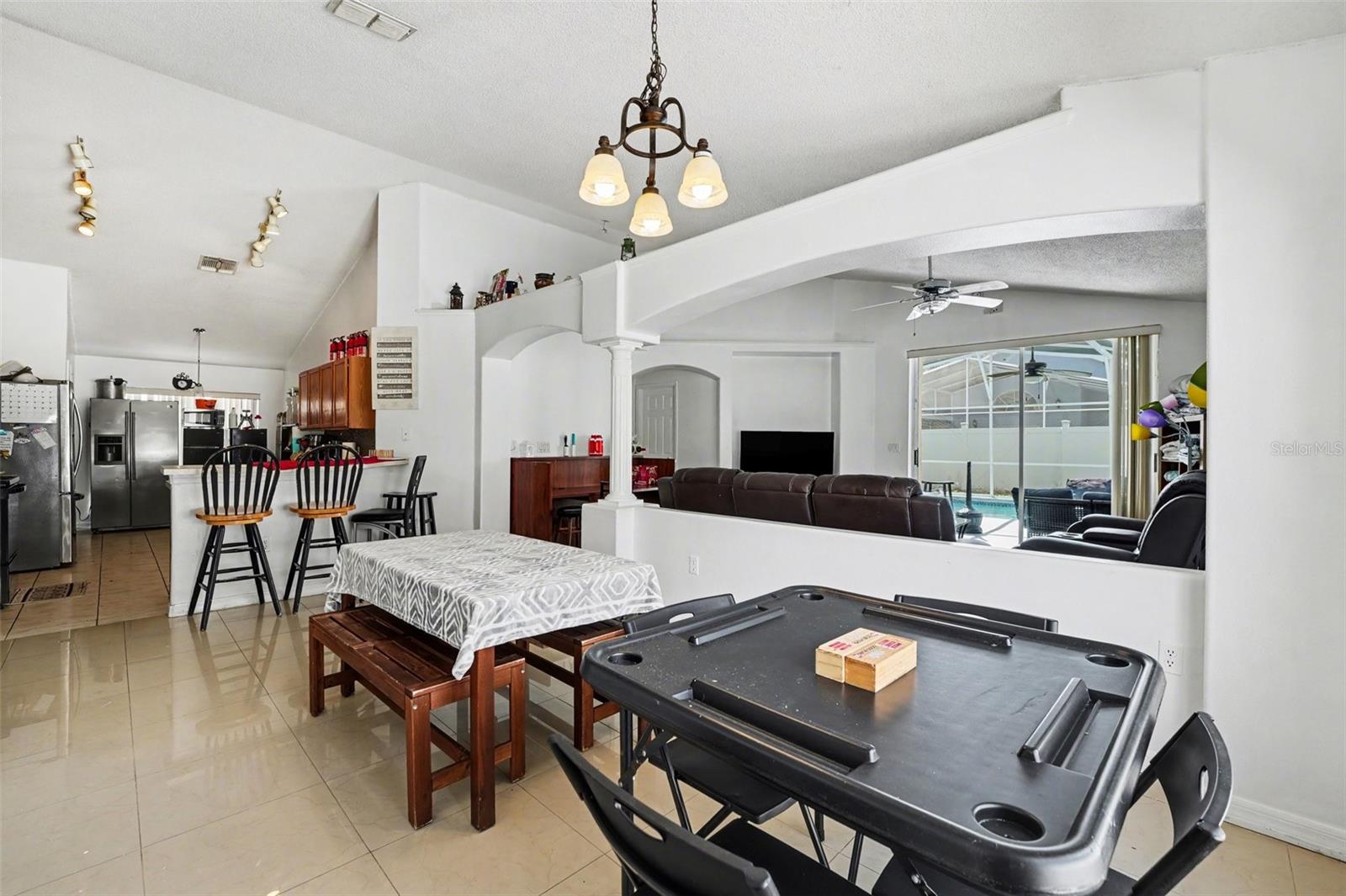 EAGLE POINTE - Residential