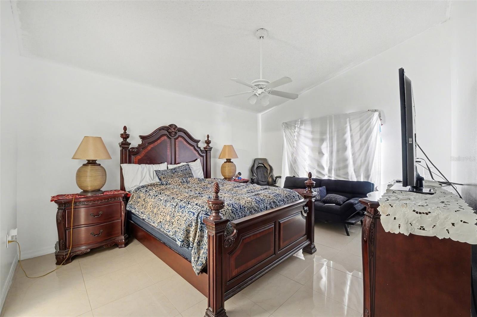 EAGLE POINTE - Residential