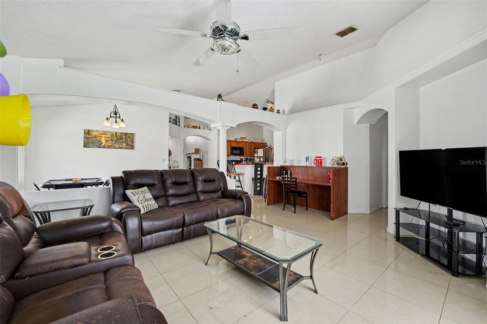 EAGLE POINTE - Residential