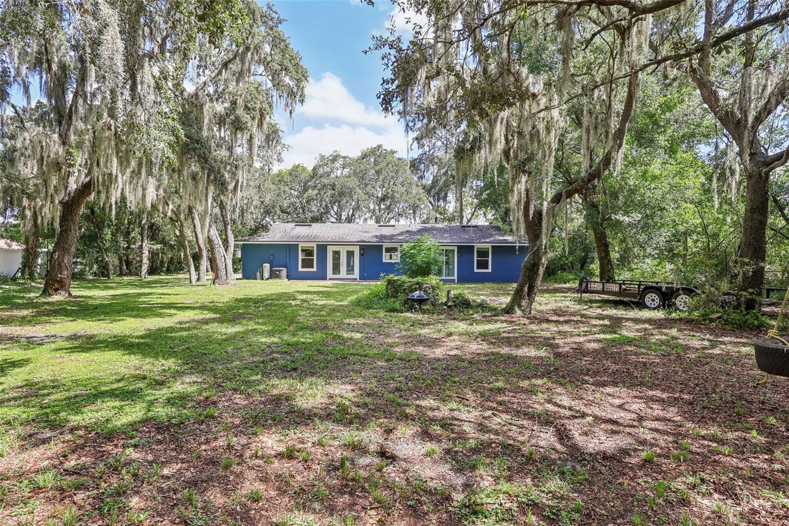 MC NEILS ORANGE VILLA - Residential