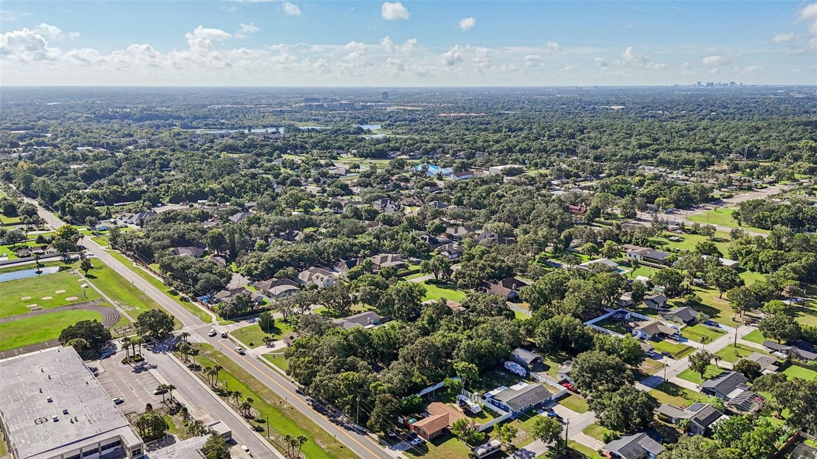 MC NEILS ORANGE VILLA - Residential