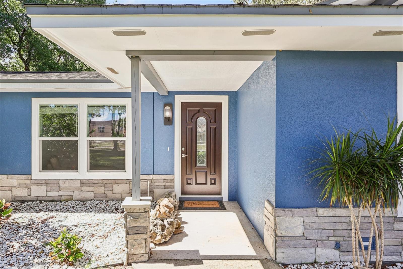 MC NEILS ORANGE VILLA - Residential