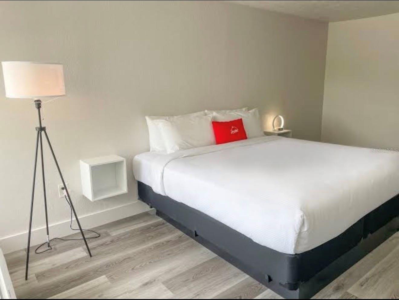 2930 POLYNESIAN ISLE BOULEVARD 221