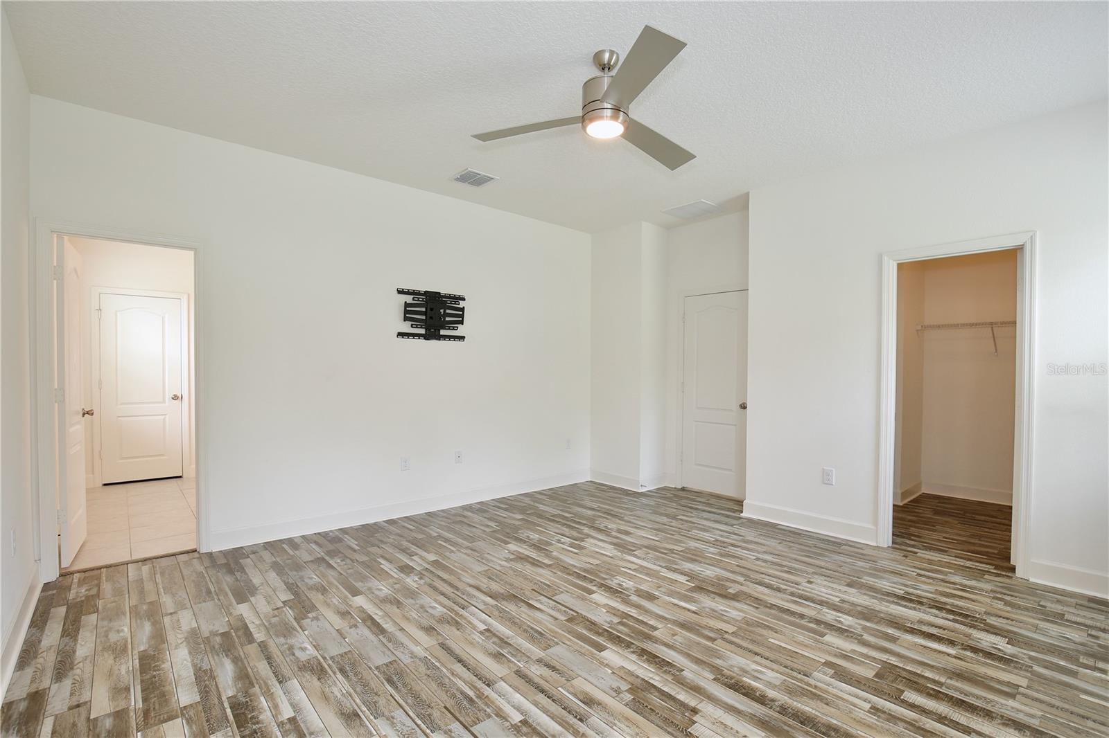 CREEKSTONE PH 2 - Residential Lease