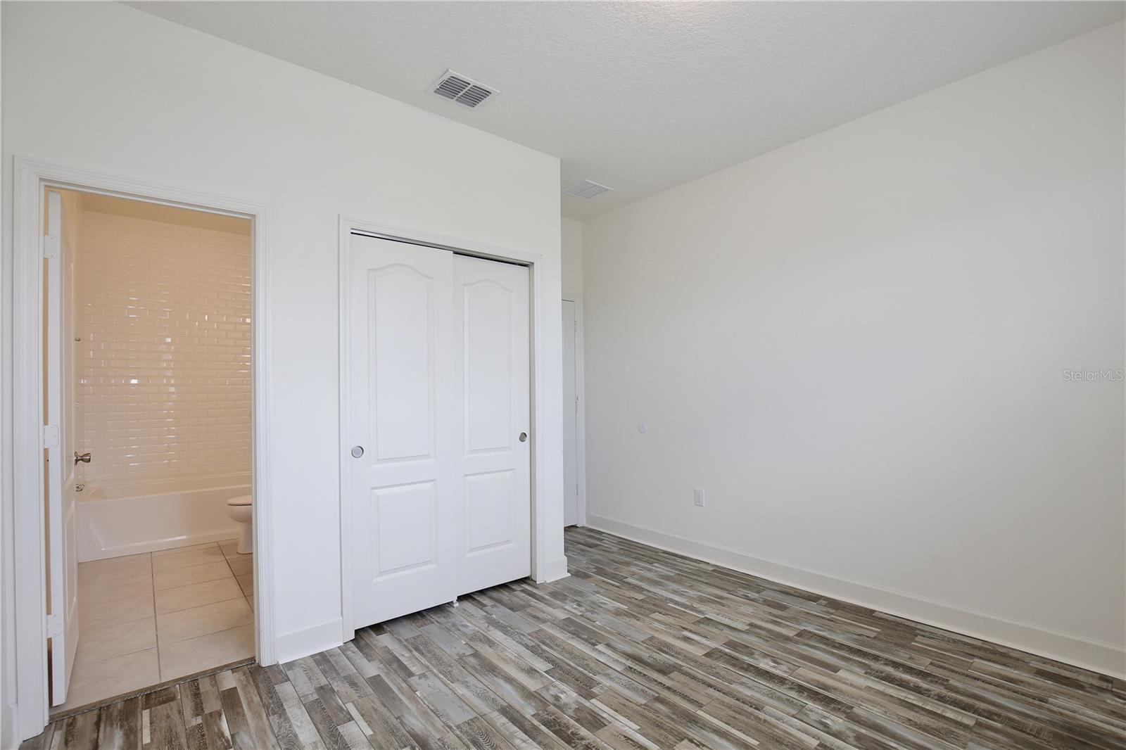 CREEKSTONE PH 2 - Residential Lease