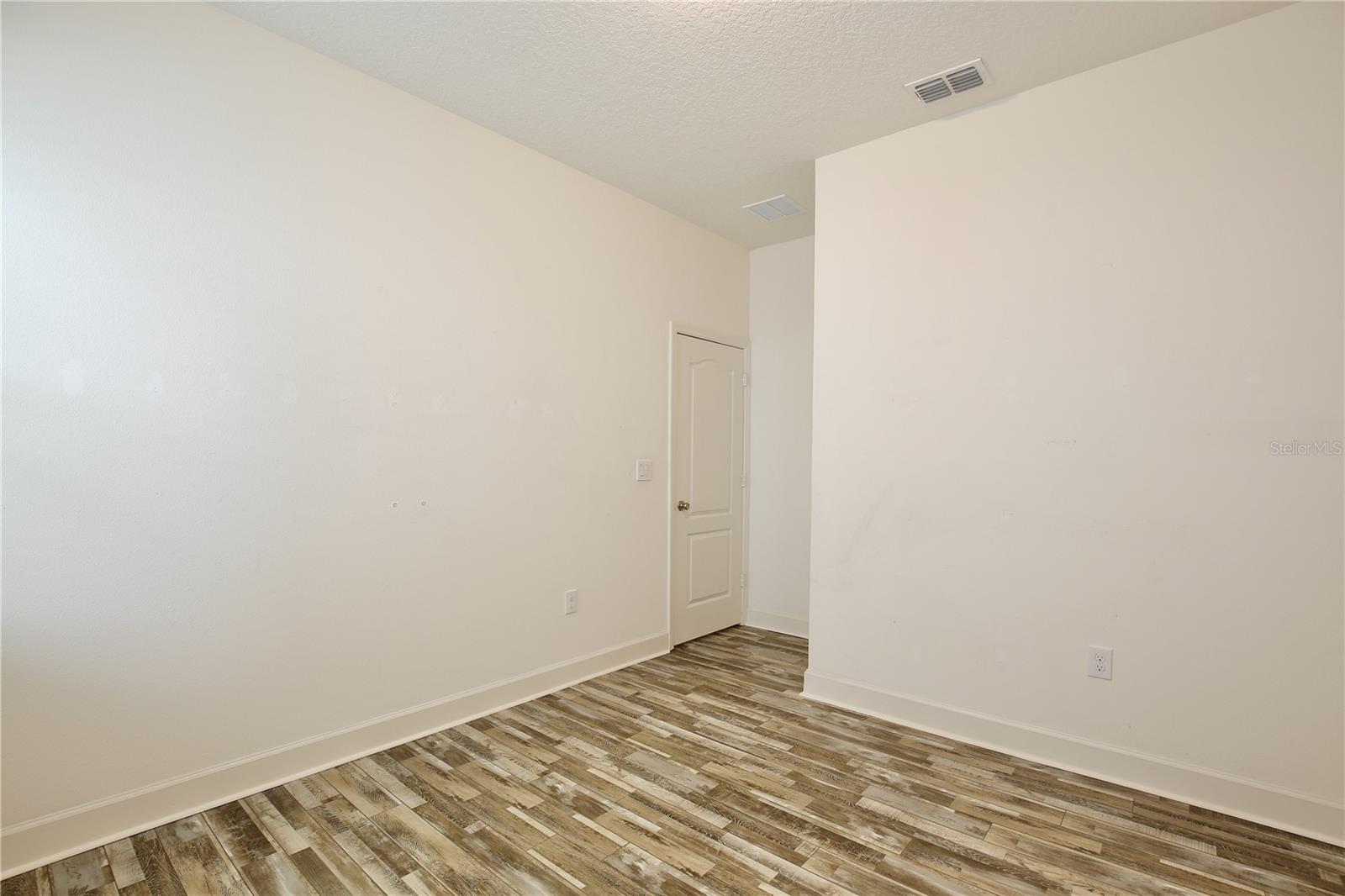 CREEKSTONE PH 2 - Residential Lease