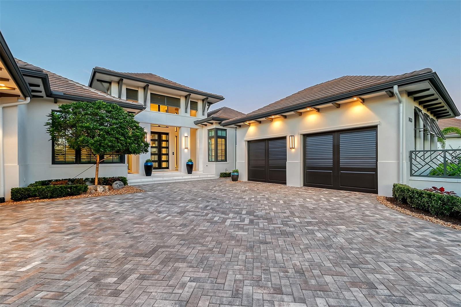 14733 COMO CIRCLE