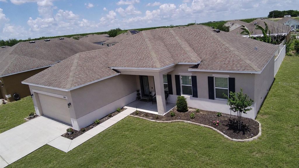 Photo of 3300 Lynrock Avenue, Dundee, FL 33838 (MLS # P4938737)