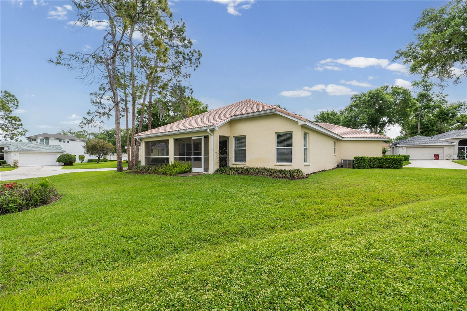 LAUREL LAKE CONDO - Residential