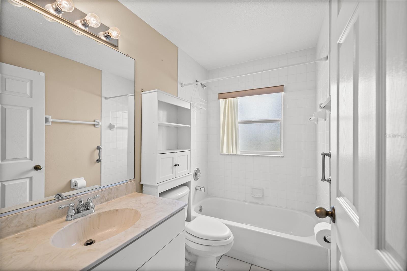 LAUREL LAKE CONDO - Residential