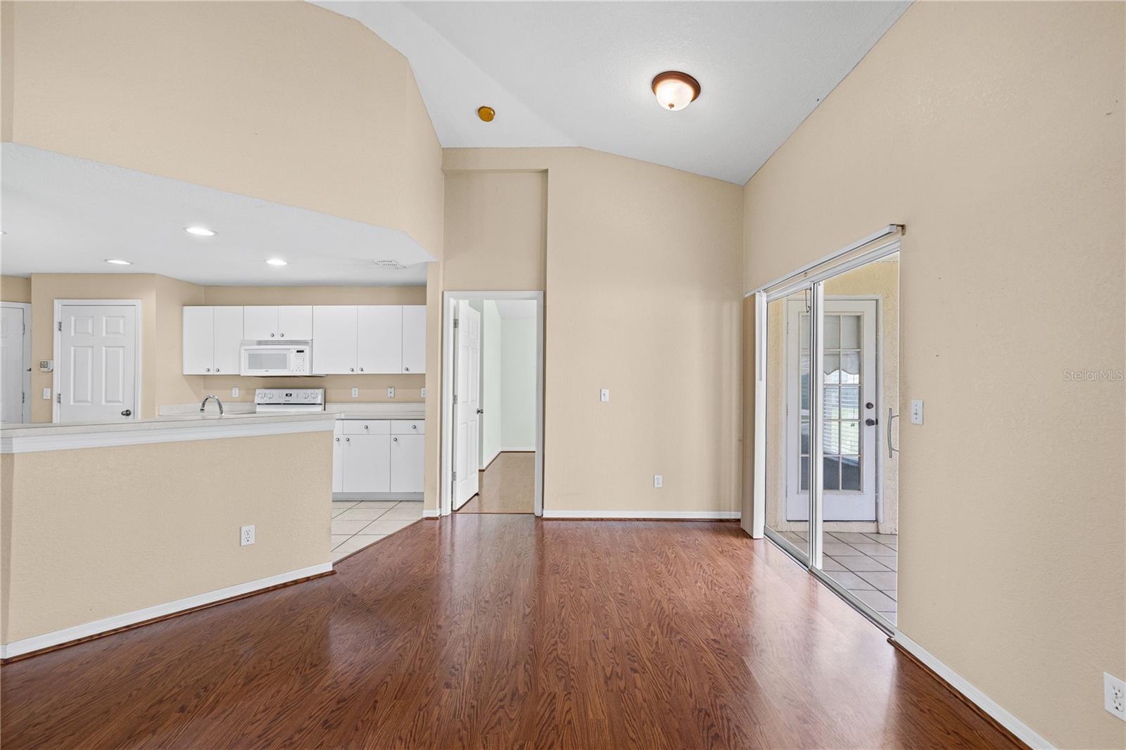 LAUREL LAKE CONDO - Residential