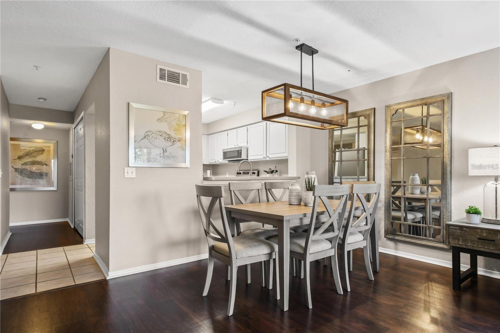 AUDUBON VLS/HUNTERS CRK CONDO - Residential Lease