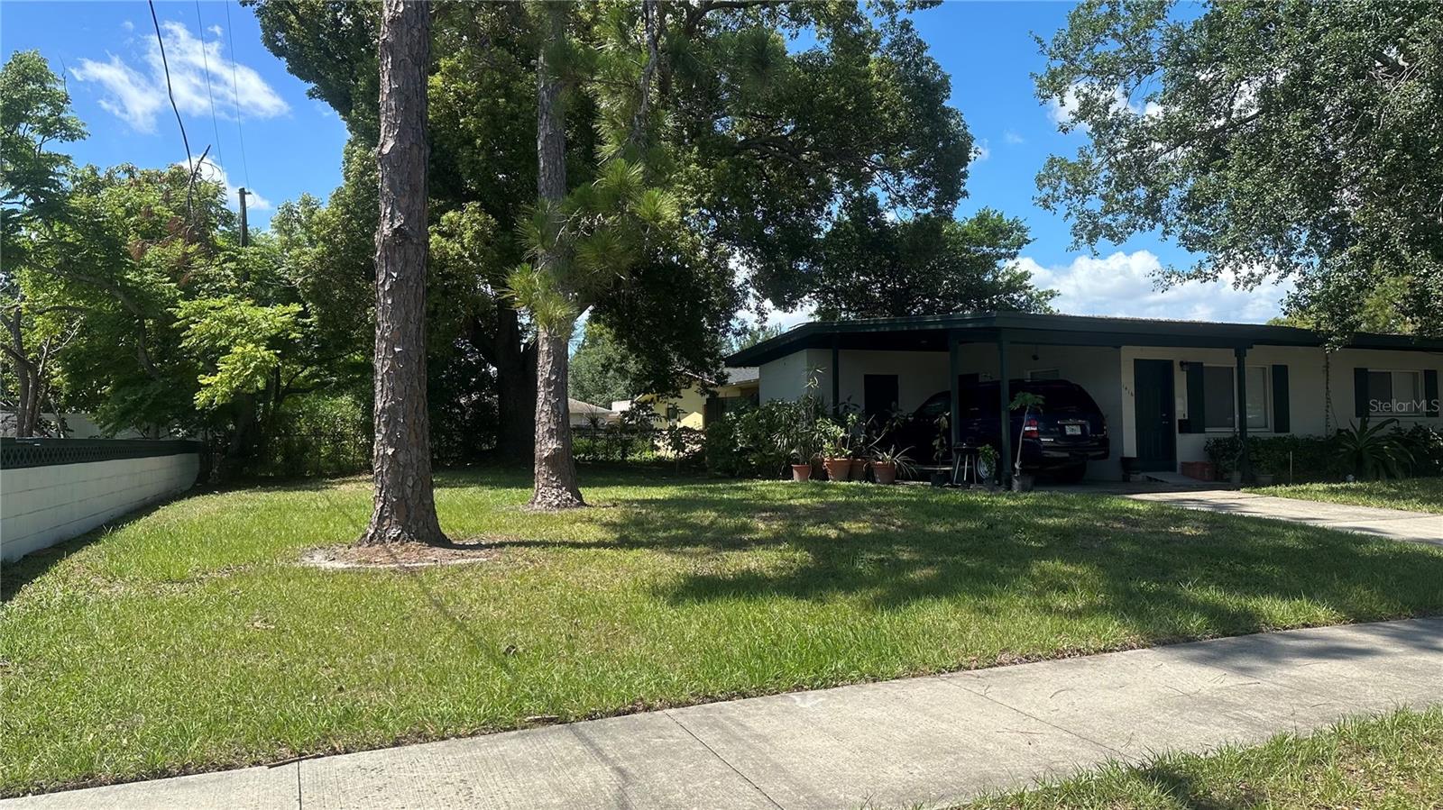 1416-1418 BEATRICE DRIVE