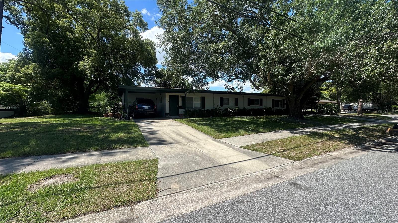 1416-1418 BEATRICE DRIVE